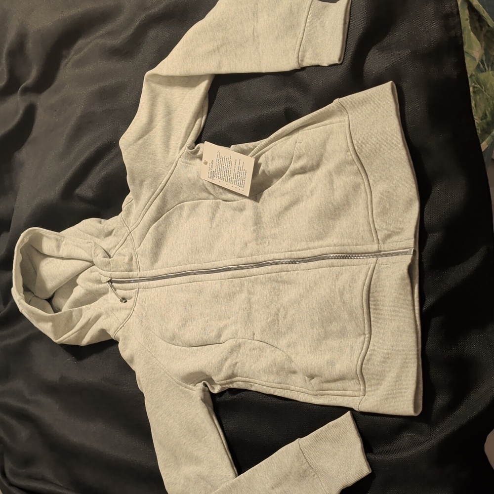NEW - LULULEMON - Heather Gray SCUBA Full-Zip HOODIE - Size 8